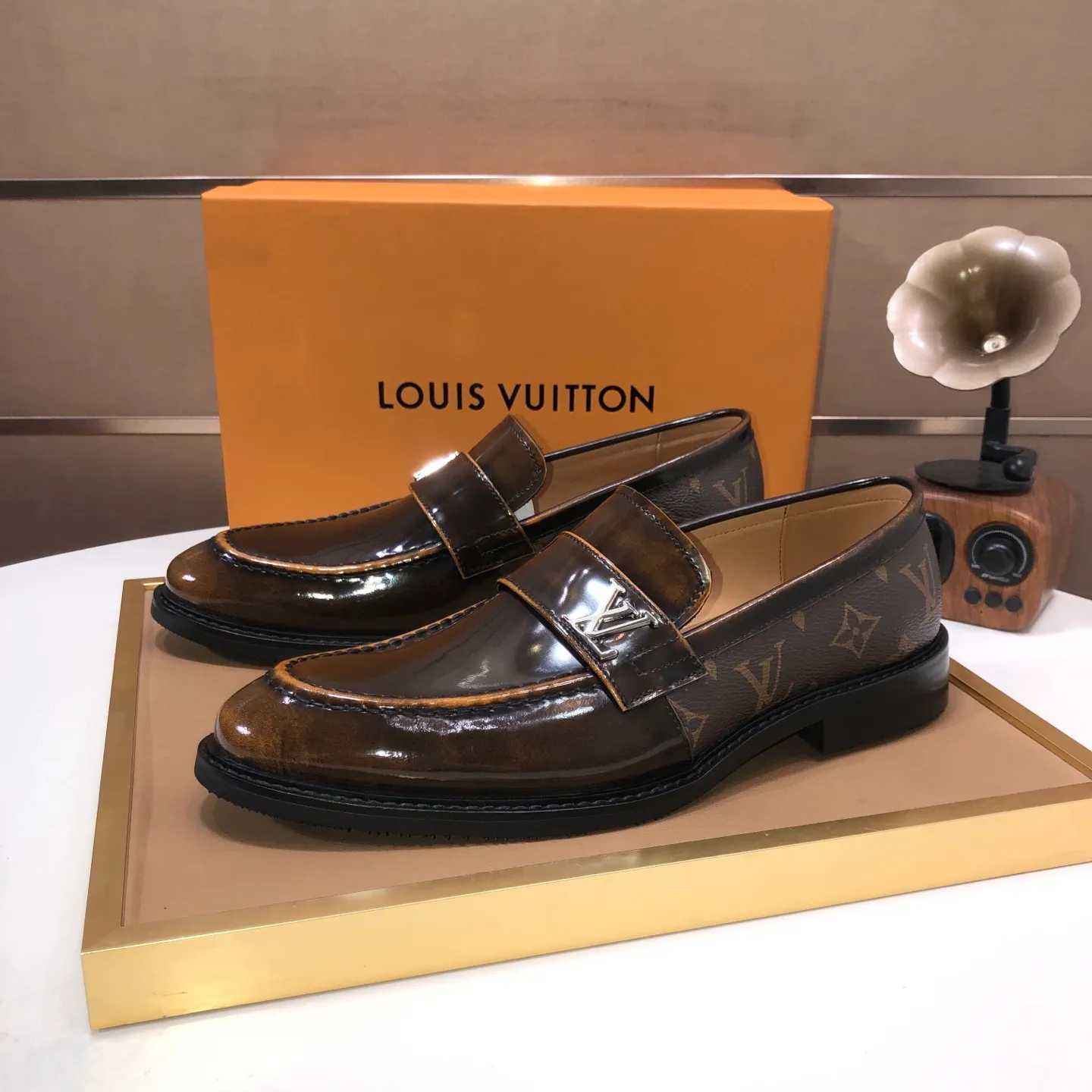 Men's shoes💰460💰【LOUIS VUITTON】(sheepskin lining) new cowhide LV formal shoes🎩🎩❗️🆘made one to one at the counter🎩original quality, imported cowhide upper➕full sheepskin lining➕original rubber outsole, {high quality visible}👣Size: 38-45 (45 custom-made)